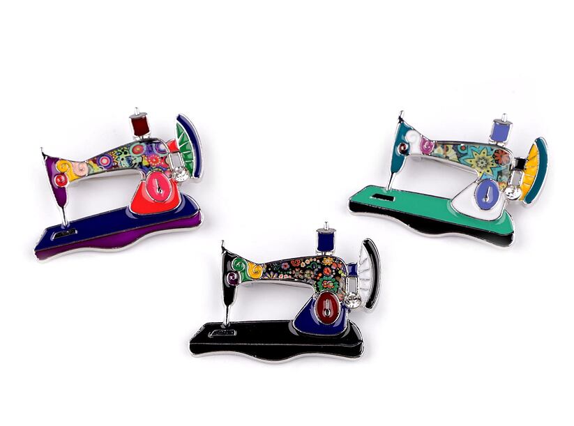 Brošňa šijací stroj - farebná