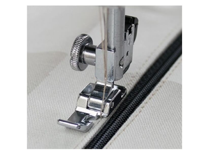 Pätka zipsová úzka - Janome CB