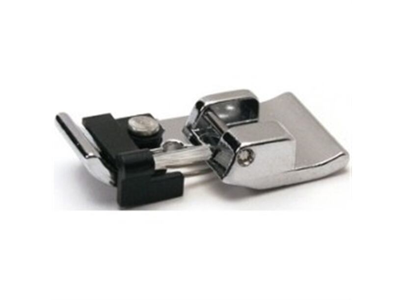 Pätka na šitie overlockovým stehom - Janome rot. ch.