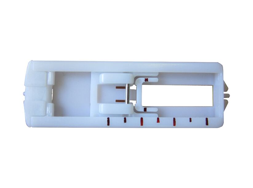 Pätka na šitie 4-krokové gombíkové dierky - Lucznik