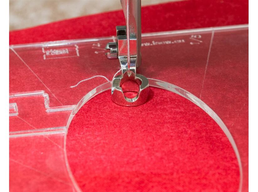 NF302 Quiltovacia pätka kovová pre pravítka M