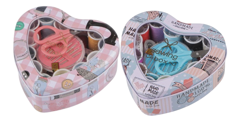 Sada na šití v plechové krabičce - srdce