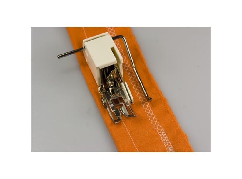 Pätka kráčajúca (horné podávanie) uzavretá Janome rot. chápač