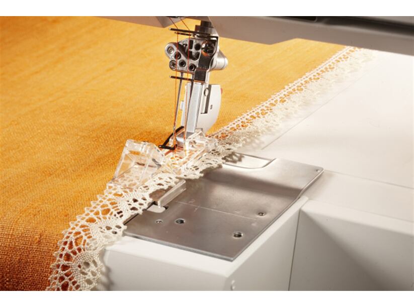 Pätka na ploché lemovanie - coverlocky Pfaff